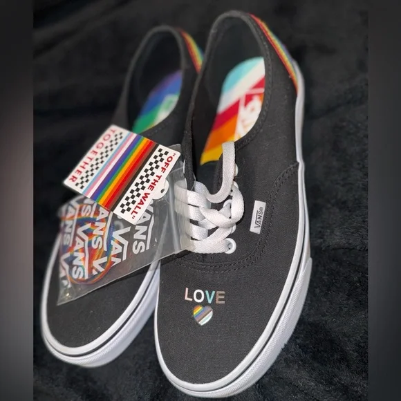 Vans Pride Collection New Love is Love Shoes Men Rainbow Black! Unisex - Picture 2 of 15